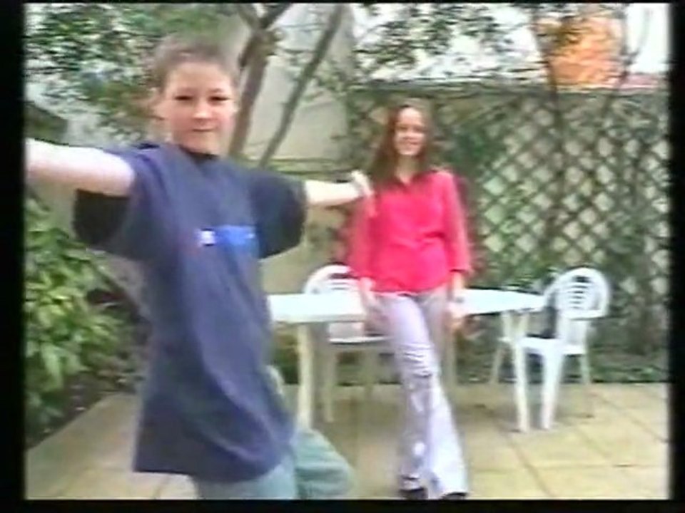 2000F03-Parodies-Pub