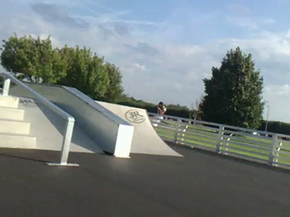 21082011111