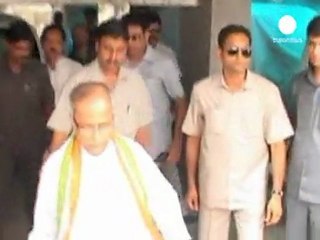 Inde: Anna Hazare ouvert au dialogue et déterminé à...