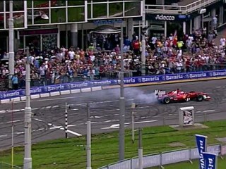 Autosital - La Scuderia Ferrari dans les rues de Rotterdam - VO