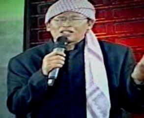 Abdullah Gymnastiar atau AA Gym pada Tabligh Akbar 12 Ramadhan 1432 H