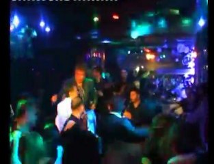 Cengiz Kurtoğlu - Duvardaki Resim