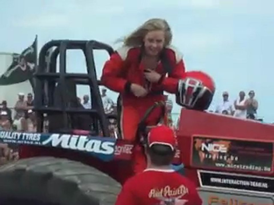 Tracteur Pulling à Bouconville : show devant !