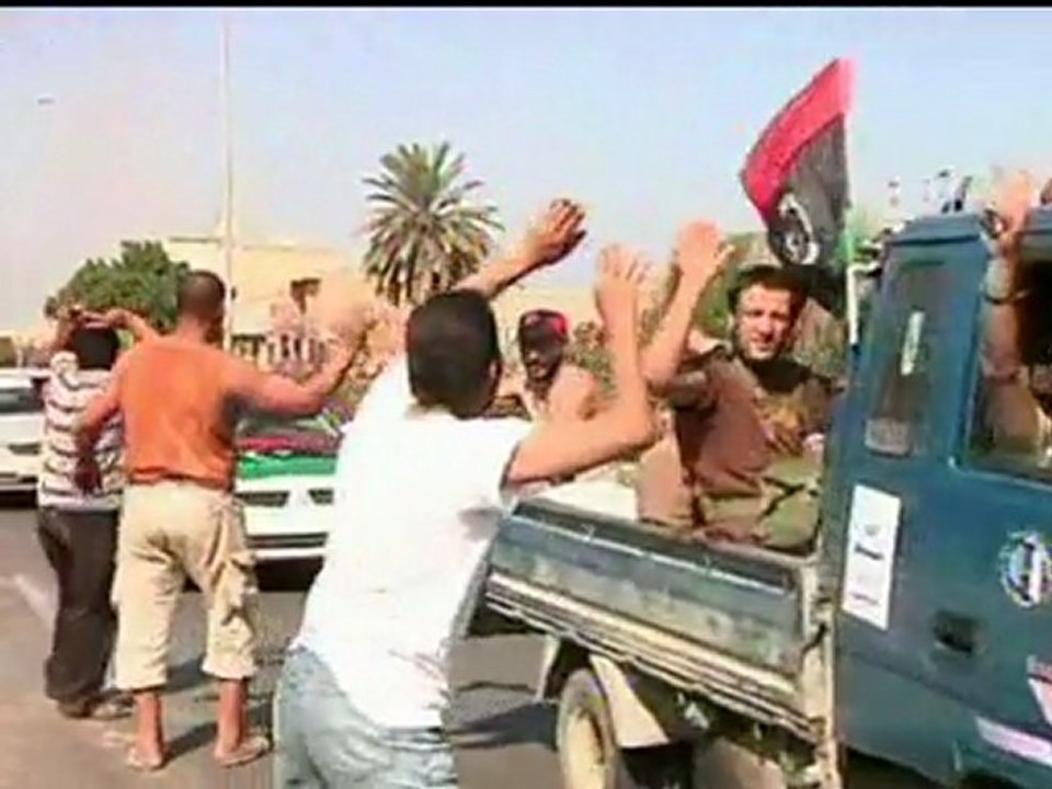Fox: 'Libyans must choose democracy'