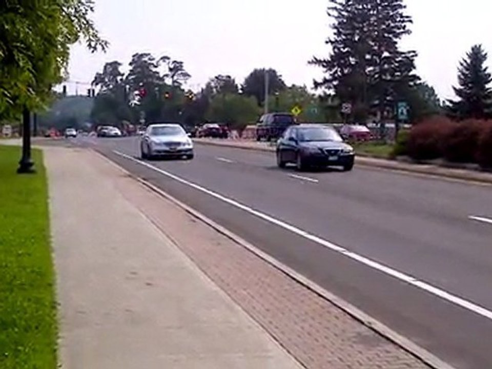 RIM BlackBerry Bold 9930 (Verizon) sample 720p video