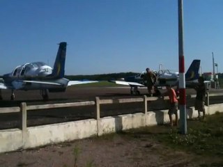 Atterrissage forcé pour de 4 avions de l'armée à Pouilloux  (Saône-et-Loire)
