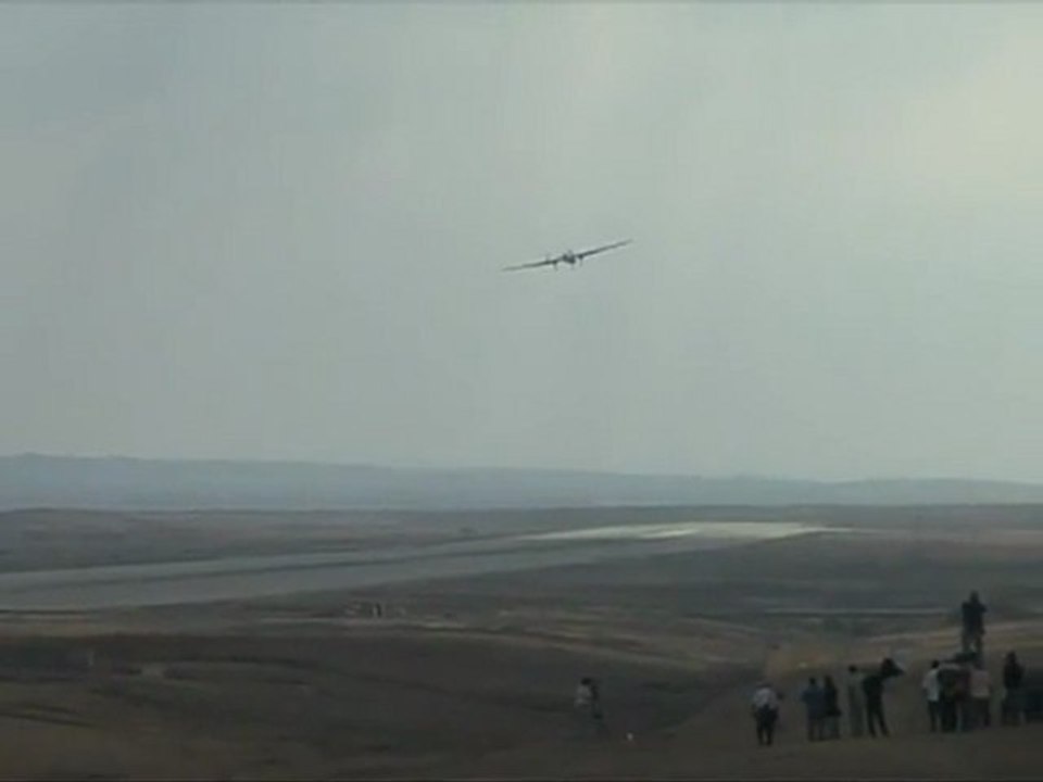 Oktay Tınaz   HERON İnsansız Hava Aracımız Fabrikasında Teslim öncesi Test Uçuşunda