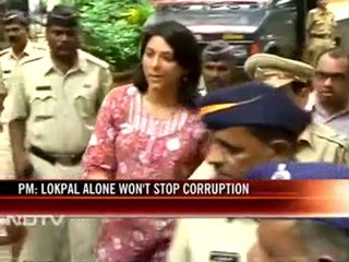 Huge crowds at Camp Anna; PM calls high-level meet