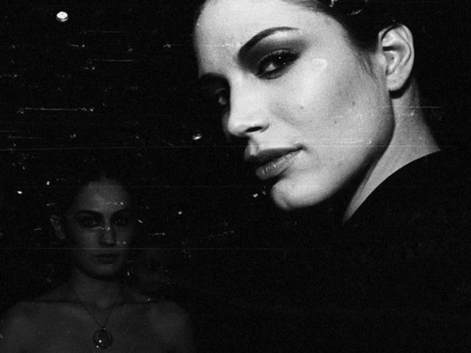 Istanbul Fashion Week - seen by Yusuf Sevinçli - Art photographer