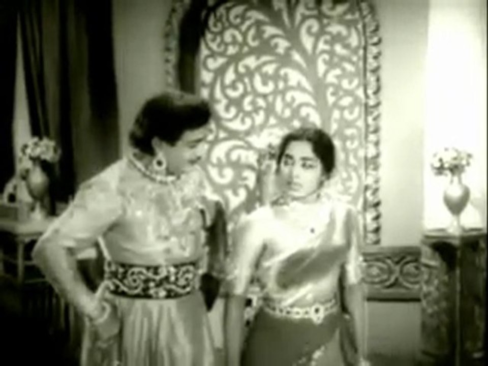 Nava navojwala padyam - paramanadaya sisyula katha