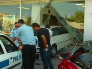 Fren yerine gaza basınca