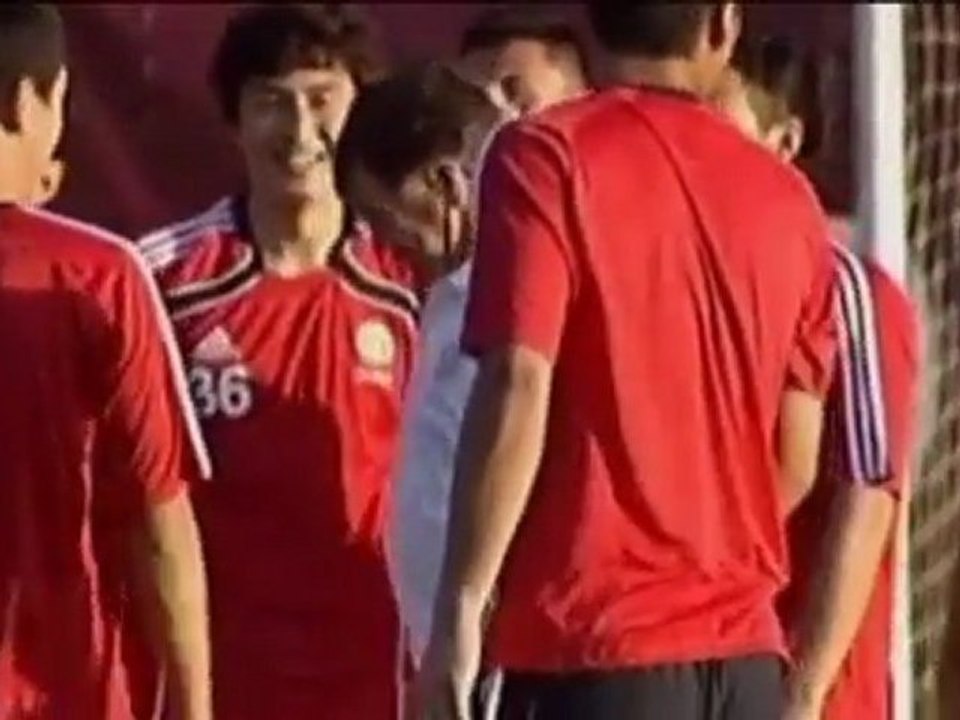 Camacho leitet erstes Training in China