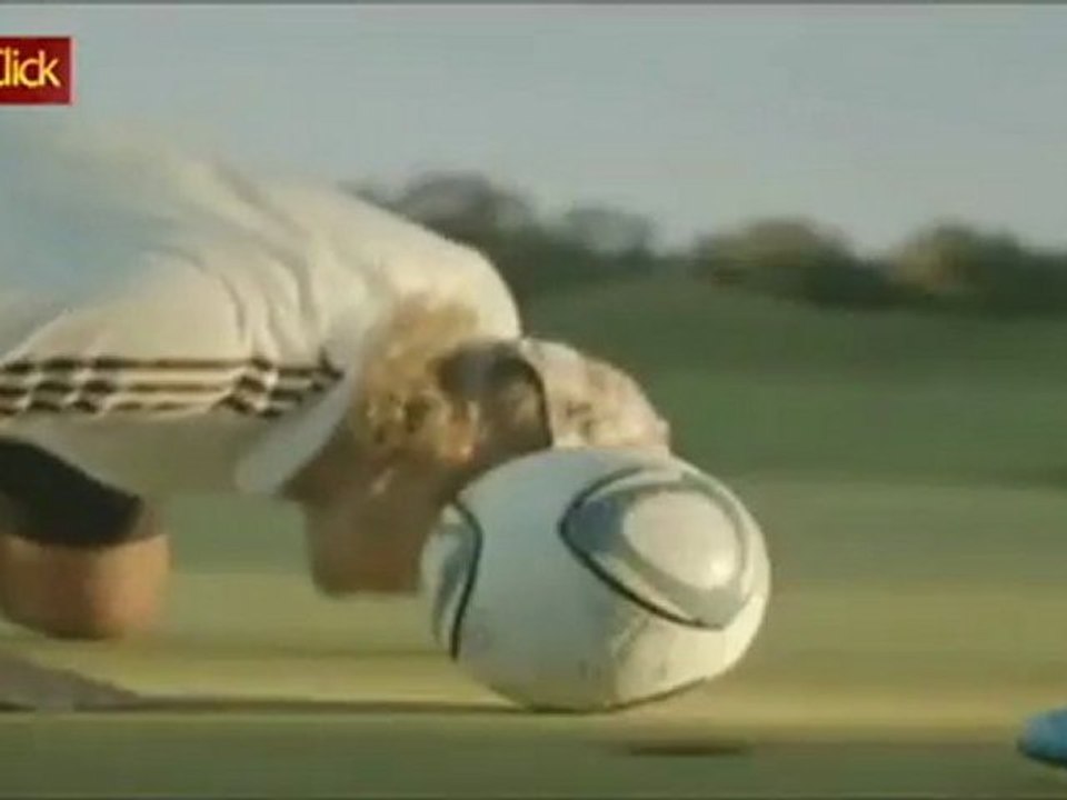 Diego Forlán inova e pratica o "futegolfe"