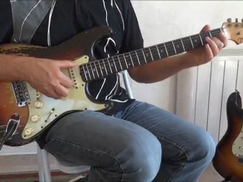 BLUES - E7 - N° 4  With TAB -  Mario Vilas 1961 Stratocaster