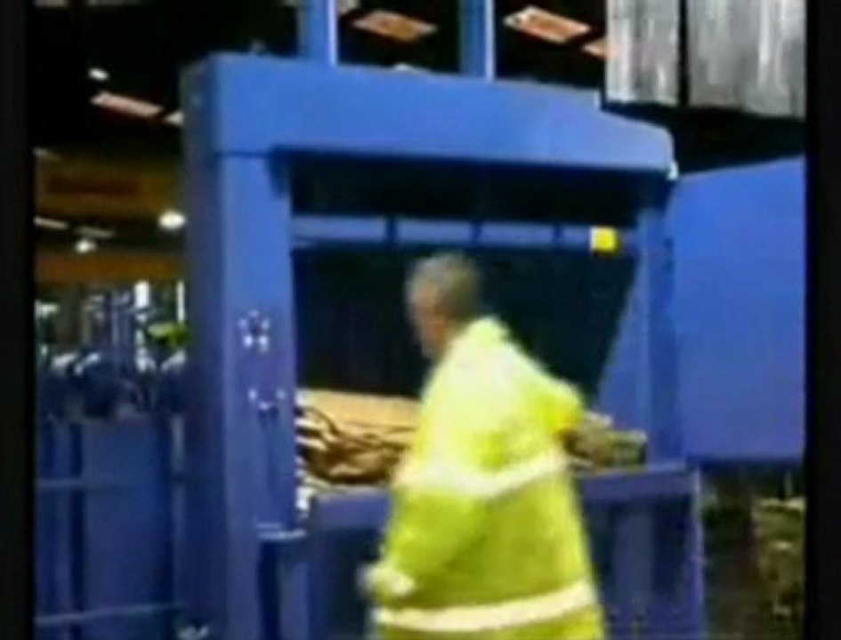 Presse à balles type 650 par PAB France