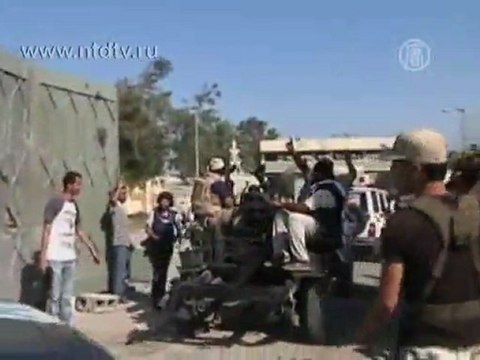 Муаммар Каддафи не сдается