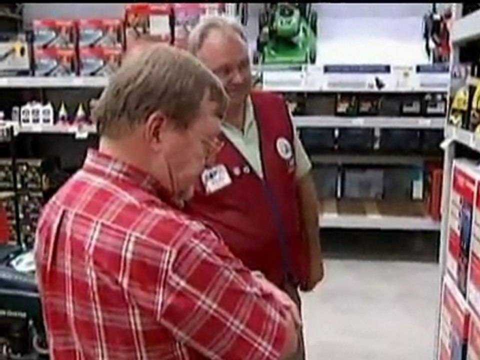 Hurricane Irene picks up strength
