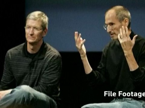 Steve Jobs resigns as CEO of Apple