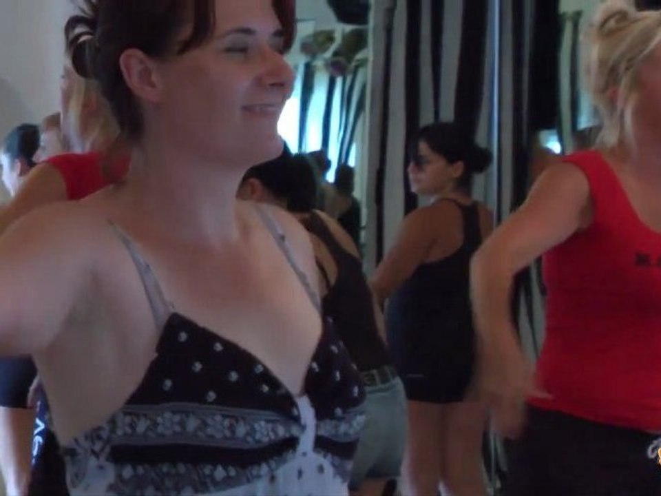 Chorégraphie géante samedi 27 août place Carnot à Carcassonne orchestrée par l'école de danse de Françoise Bouichet Sawas