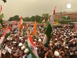 India: Anna Hazare prosegue lo sciopero della fame