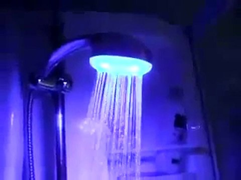 Harika Ürünler'den Isıya Duyarlı Renk Değiştiren Led Işıklı Duş Başlığı