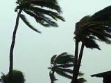 L'ouragan Irène frappe les Bahamas