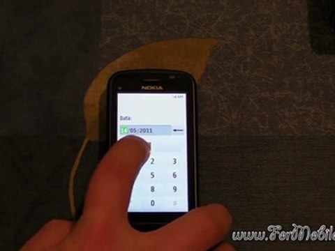 Nokia C6 - Inserimento SIM, batteria e prima accensione