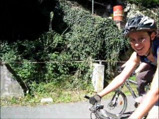 Descente en VTT sur Thiers le 16-08-2011