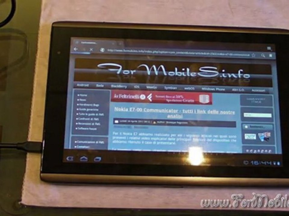 Acer Iconia Tab A500 - Android 3.0 Honeycomb - Demo Logitech Unifying K350, navigazione web