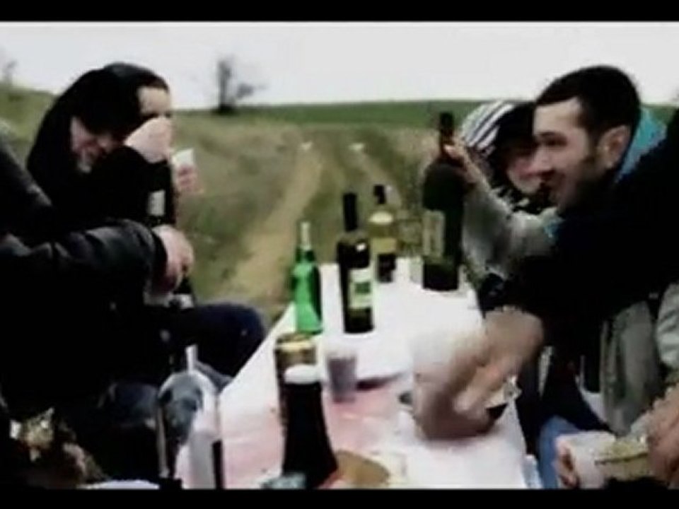 Sisu - Caractere (feat. Zmili si Bibanu) 2011[aghystyle]