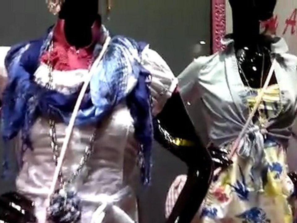 Video realizzato sia al buio che alla luce da Nokia C7 (sincrono con Nokia N8)