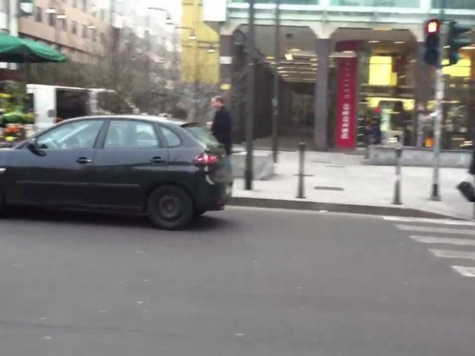 Video realizzato da iPhone 4 (sincrono con Nokia E7)