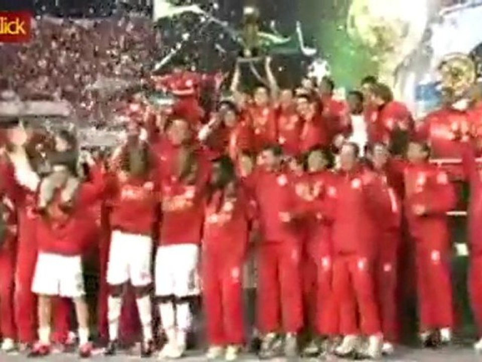 Colorados comemoram título da Recopa Sul-Americana