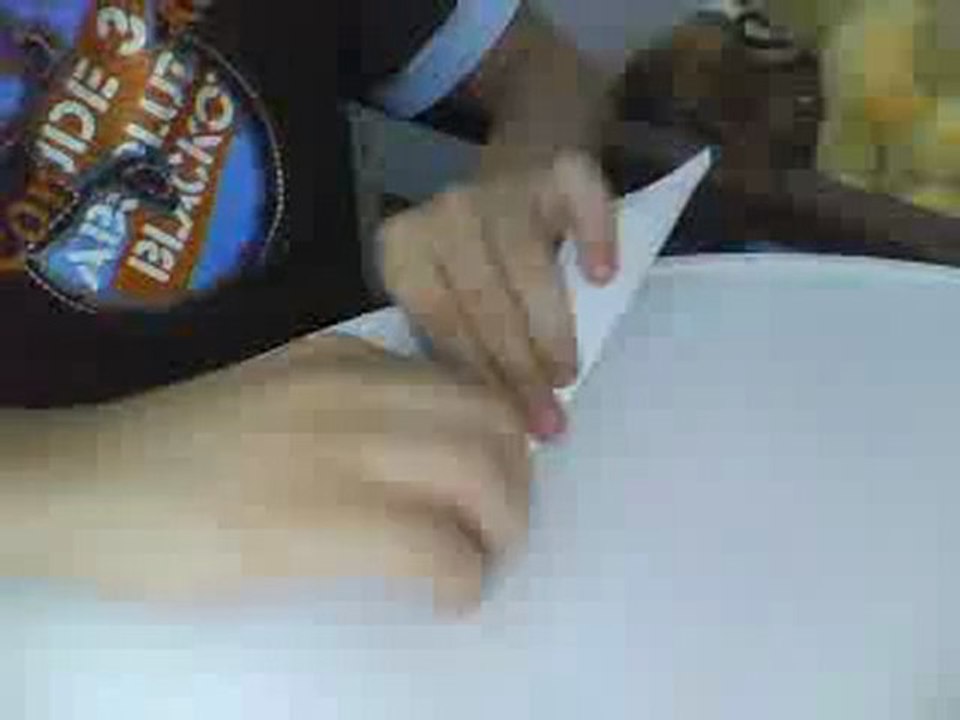 fabrication d'une avion en papier