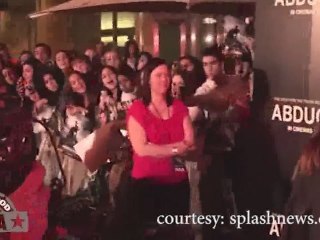 Taylor Lautner getting Mobbed by the Media