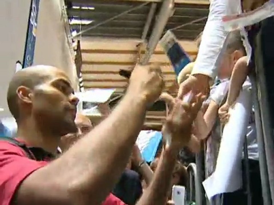 Calaisis TV: L'Equipe de France de basket à Calais