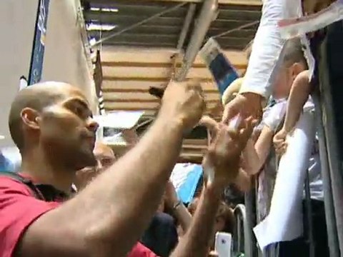 Calaisis TV: L'Equipe de France de basket à Calais