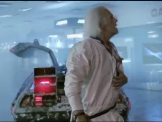 Christopher Lloyd / Docteur Emmett Brown - "Garbarino" Spot [HD]