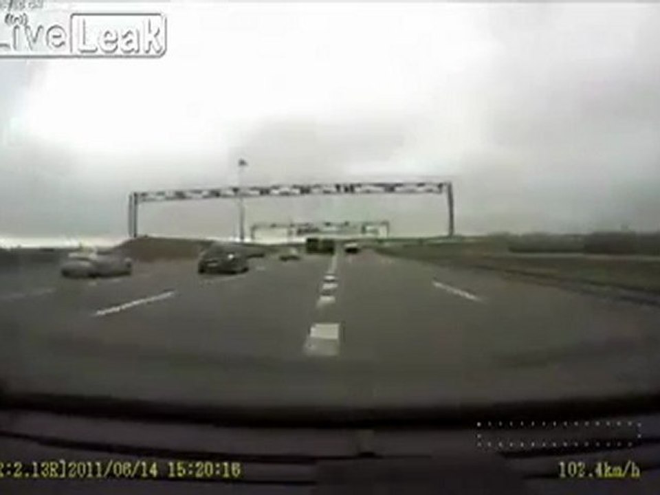 Idiot versucht, nicht zu beenden führt zum Absturz verpassen