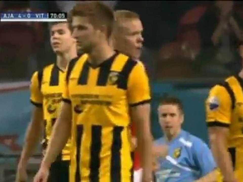 Ajax schießt Arnheim aus dem Stadion