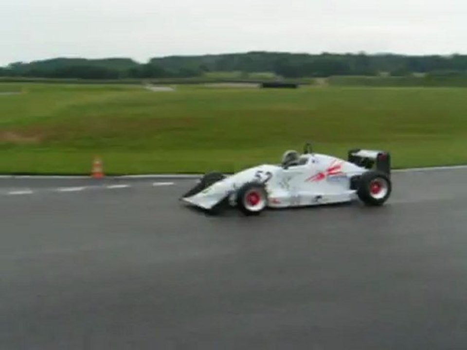moi au circuit de bresse (7)