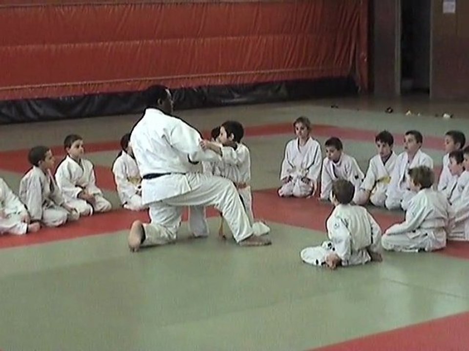CASINO LE JUDOKA 3 - cours des petits (suite)