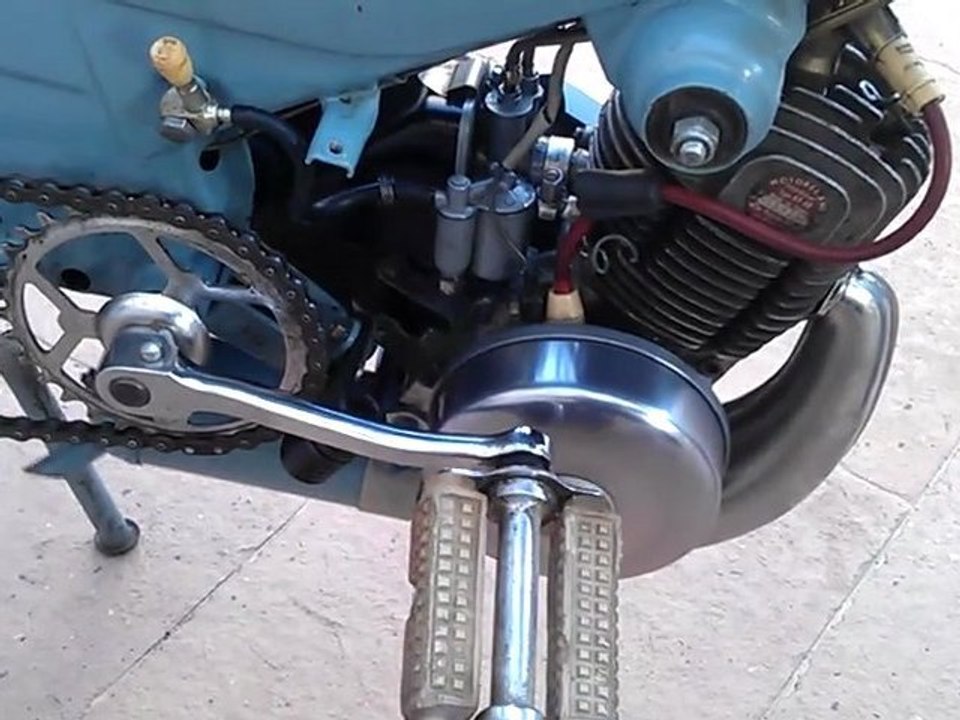 Motobecane AV68 - Démarrage à froid.