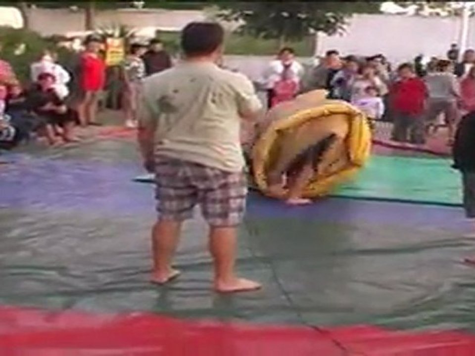 Animation taureau mécanique et Sumos au camping à l'Ile de Ré