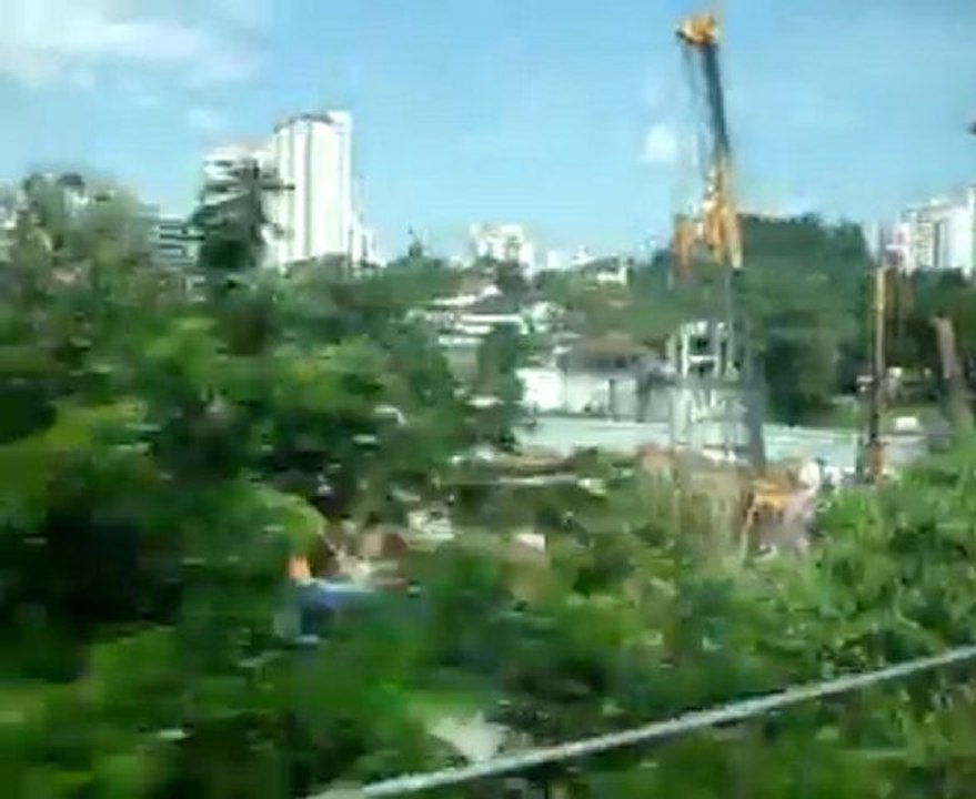 Dans le monorail