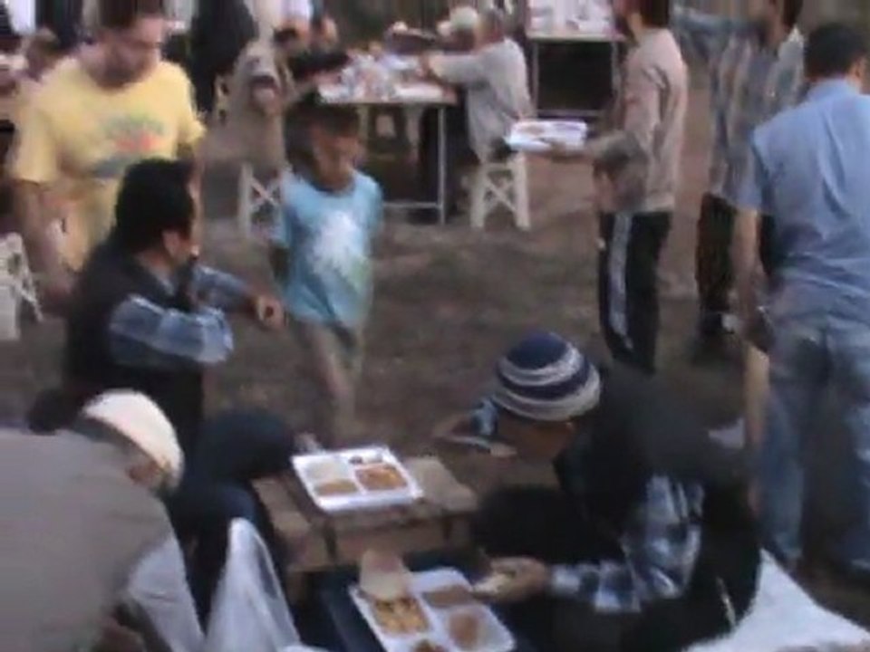 27.8.2011 iftar yemegi-cilekli