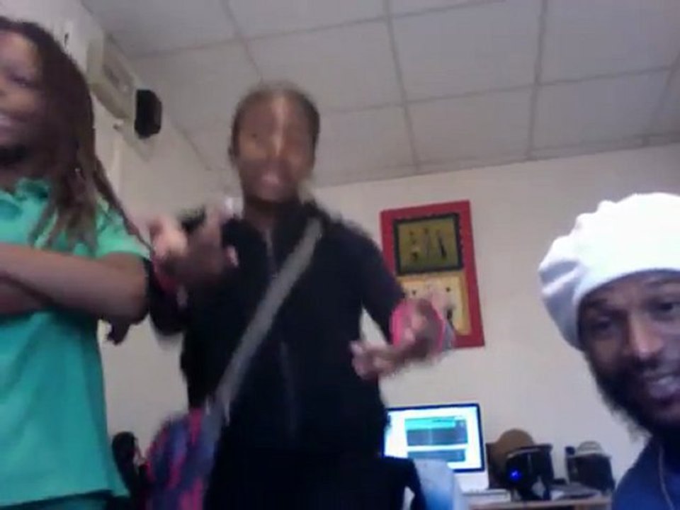 Elhoî a.k.a SONIC ft Sheddaî.(my Kids)..971 vibes....;)