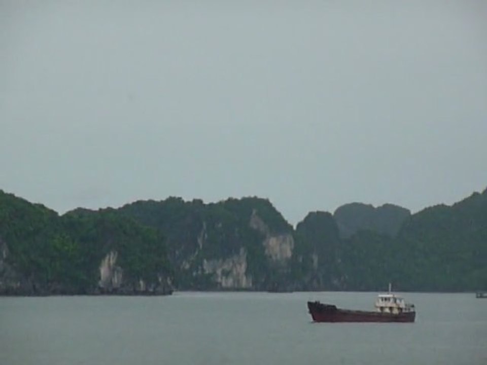 VOYAGE VIETNAM : Video de la Baie d'Along - Août 2011