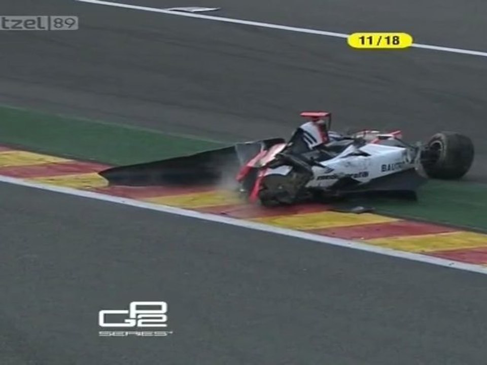 GP2 Spa 2011 Sprint Race Massive crash Leimer