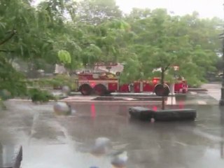 Irène frappe New York, transformée en ville fantôme